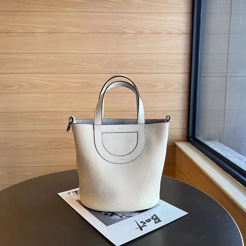 【JC】【 Woven Tote】-Buy 1 bag get pony+scarf, New customer get 1 coin purse,