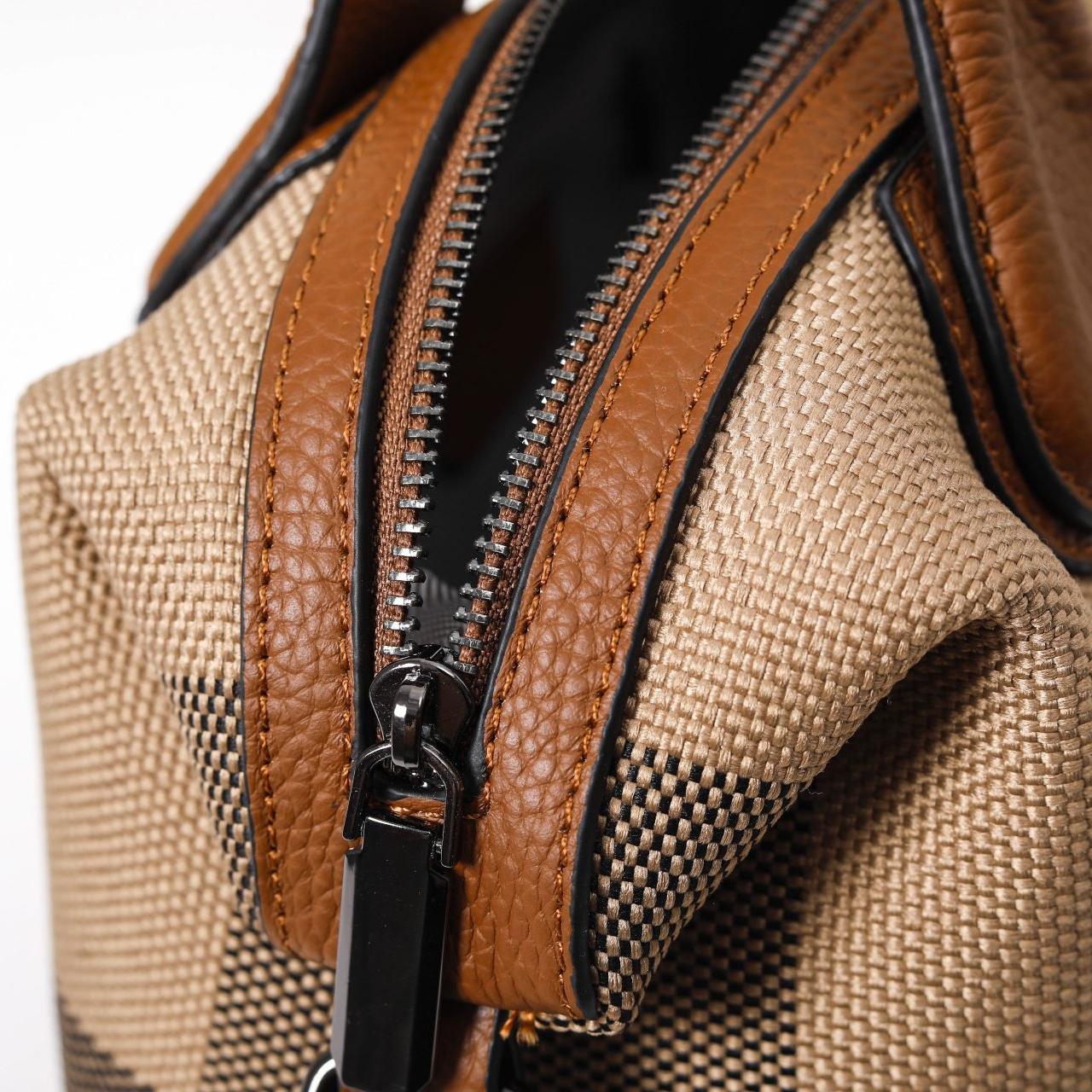 【Pillow Boston】Noble Temperament Handbag L 11.81" , W 5.12" , H 8.66"buy 1 get 1 pony and 1 headband