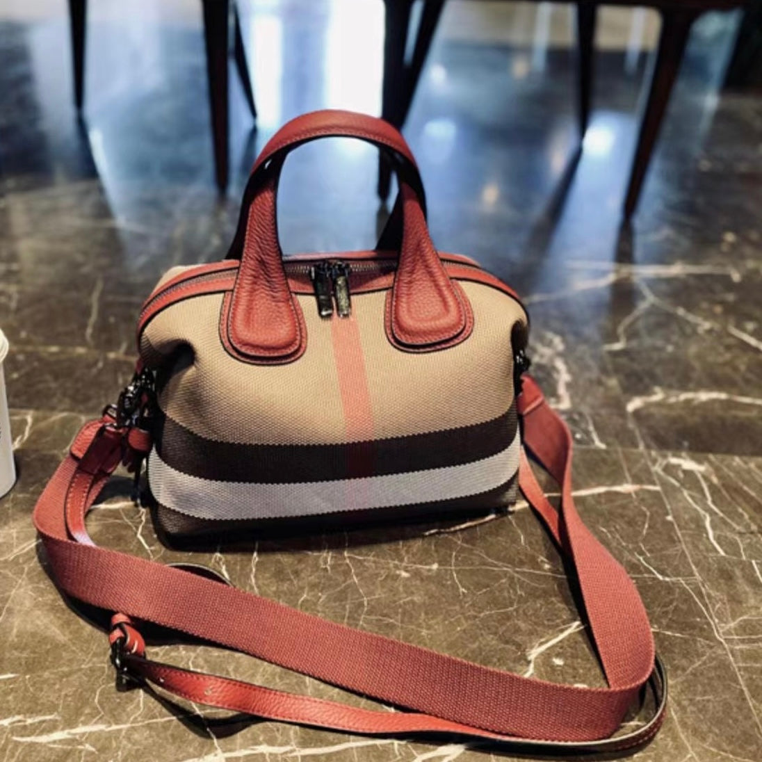 【Pillow Boston】Noble Temperament Handbag L 11.81" , W 5.12" , H 8.66"buy 1 get 1 pony and 1 headband