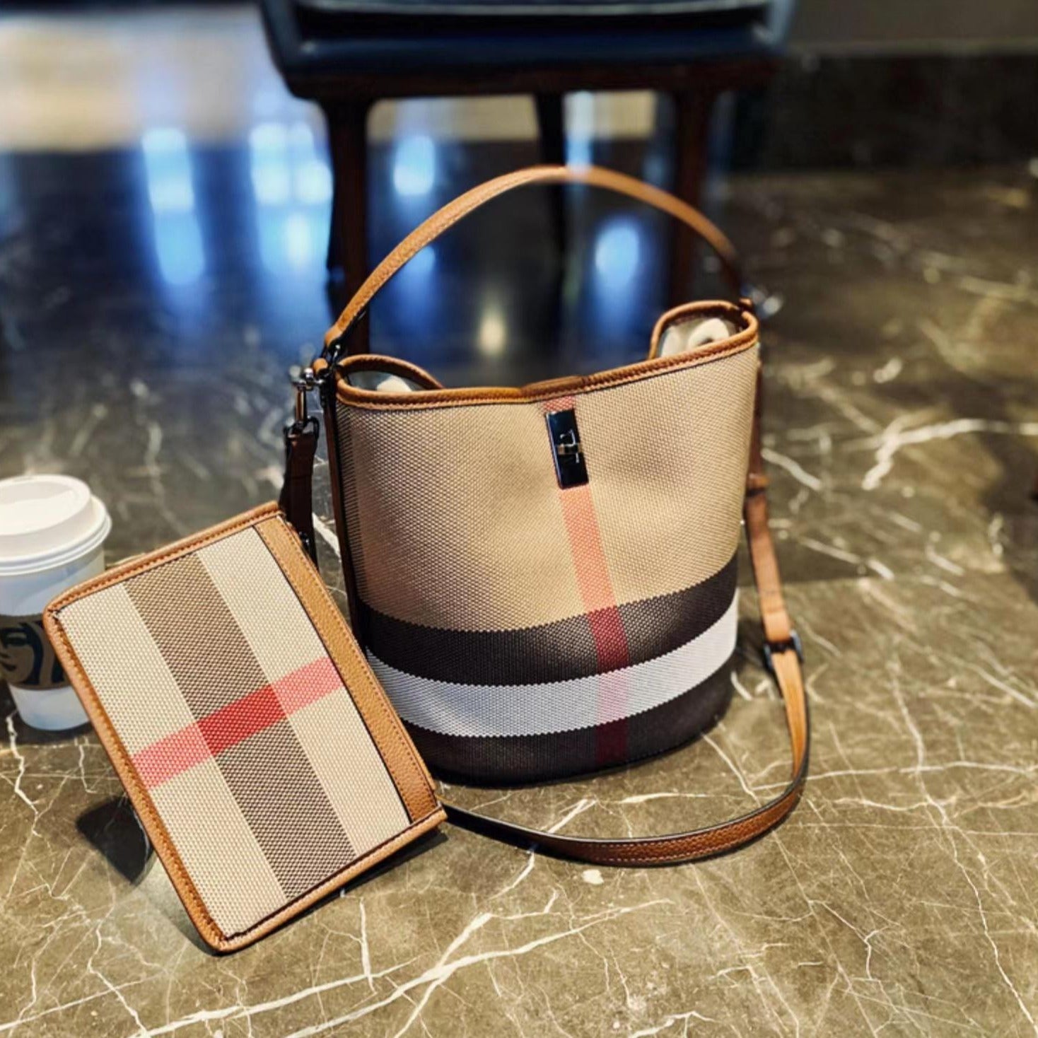 【Aurora Bucket】Checkered Bucket Bag with Small Wallet L 9.06" , W 7.09" , H 9.45"-buy 1 get 1 pony and 1 coins purse