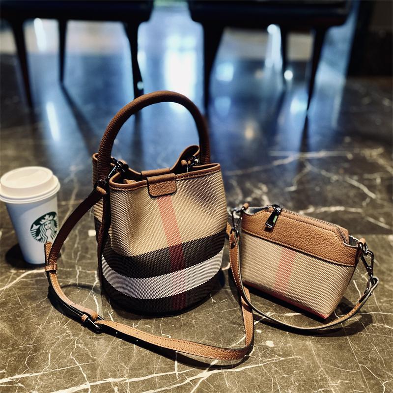 【New bucket】Checkered Large Capacity Bucket Bag -,buy 1 get 1 pony and 1 headband