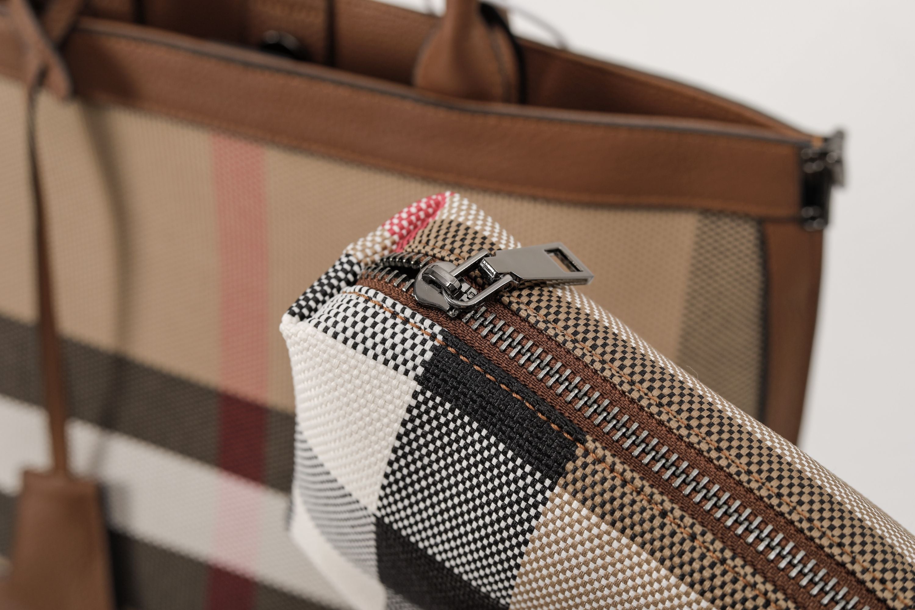【Cowhide】Checkered Handbag Briefcase L 13" , W 4.33" , H 11.03"
