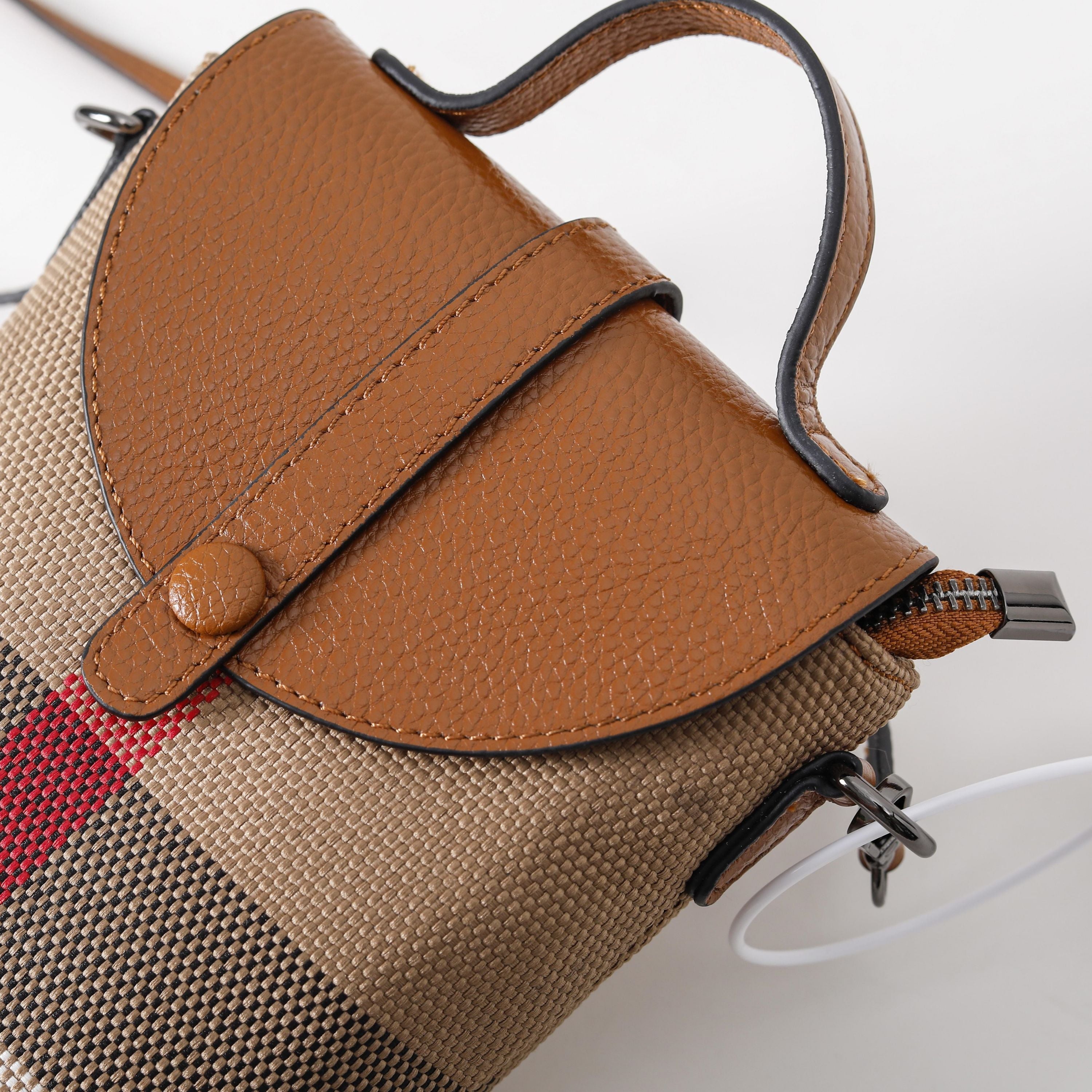 【Flap Phone Bag】Checkered Crossbody Cellphone Bag L 5.51" , W 3.55" , H 7.09"-buy 1 get 1 pony and 1 coins purse