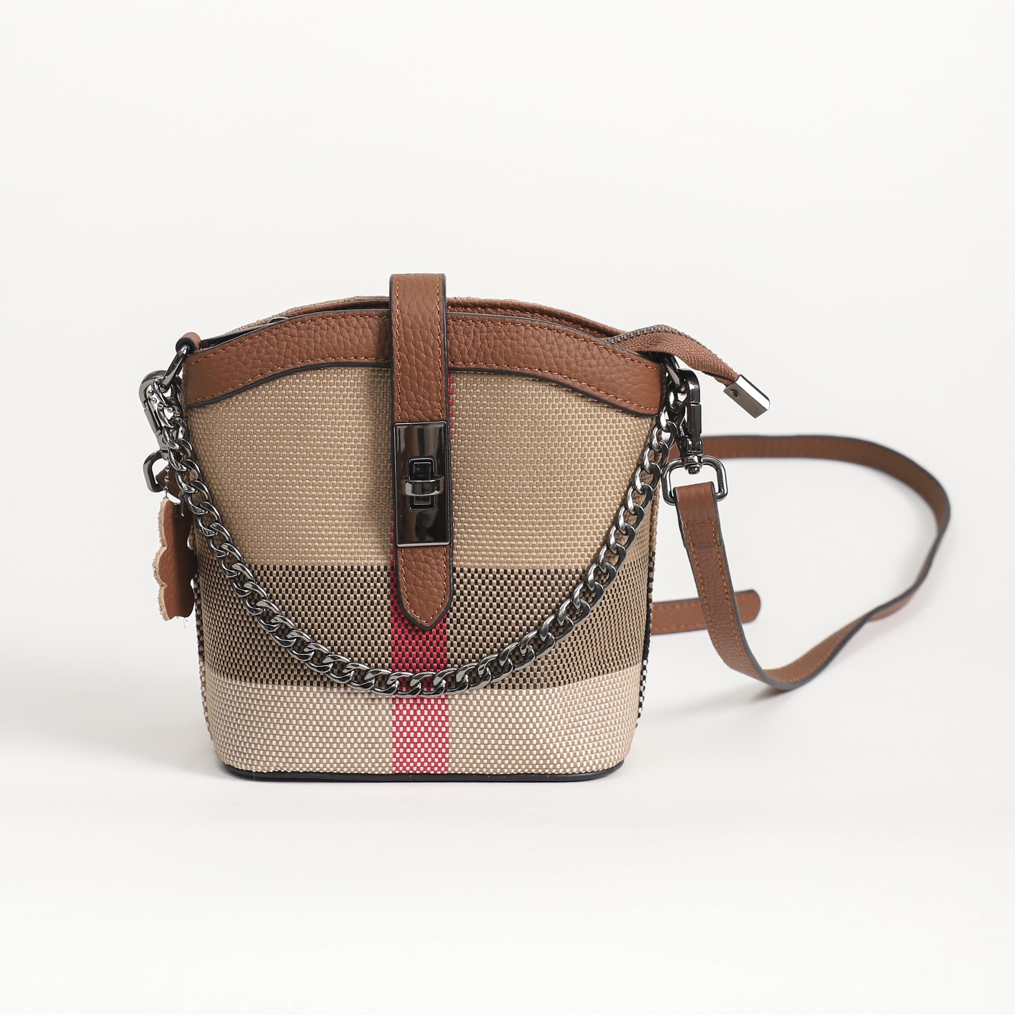 【Chain Bucket】Cute Cellphone Crosbody bag L 3.94" , W 6.7" , H 7.09"-buy 1 get 1 pony and 1 coins purse