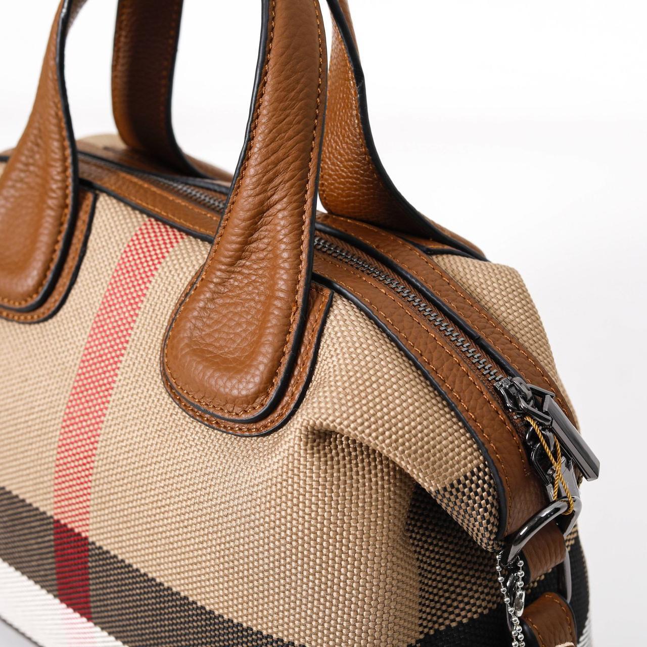 【Pillow Boston】Noble Temperament Handbag L 11.81" , W 5.12" , H 8.66"buy 1 get 1 pony and 1 headband