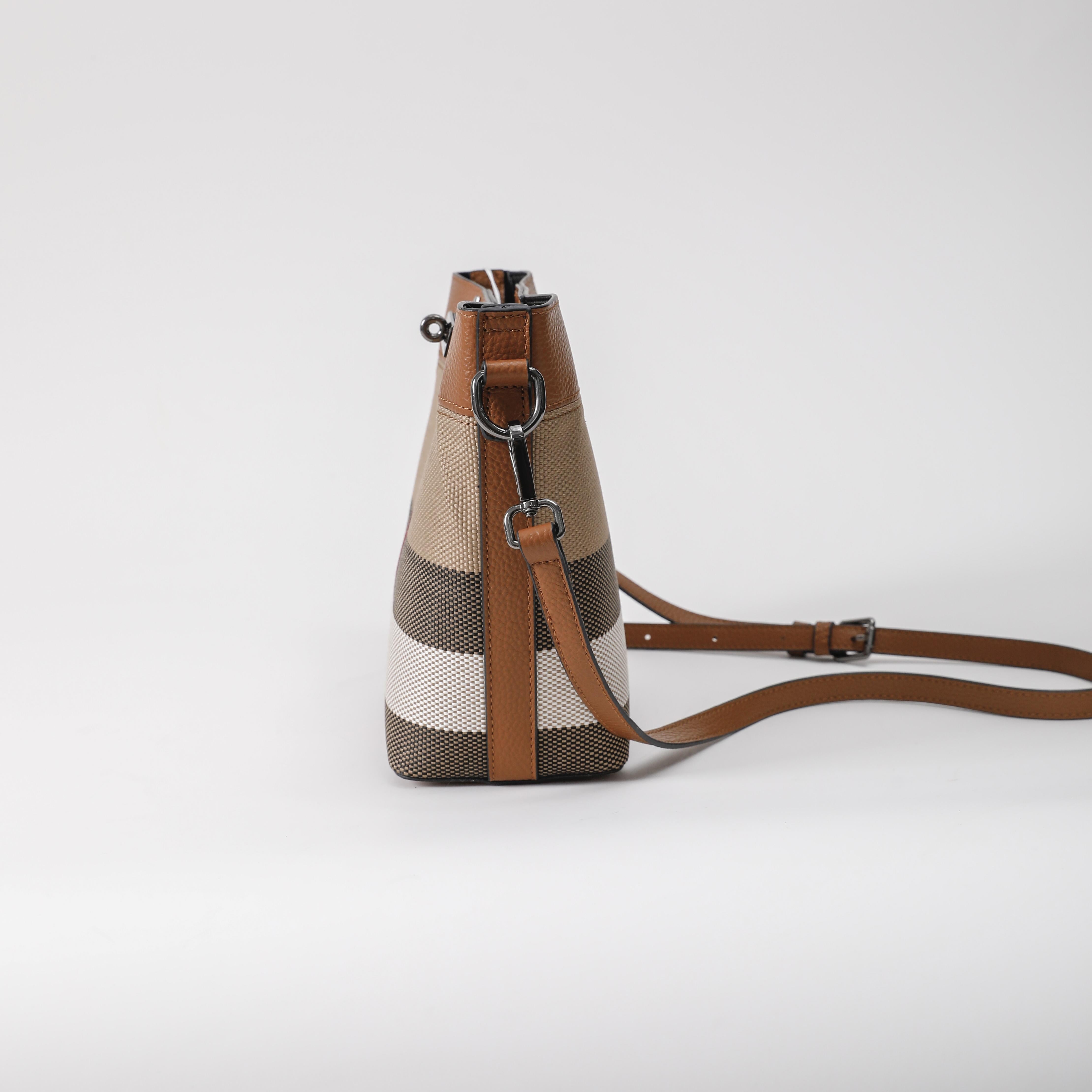 【Lock Bucket】【2 in 1】Checked Bucket Bag— L 7.88" , W 3.94" , H 7.88"-buy 1 get 1 pony and 1 coins purse