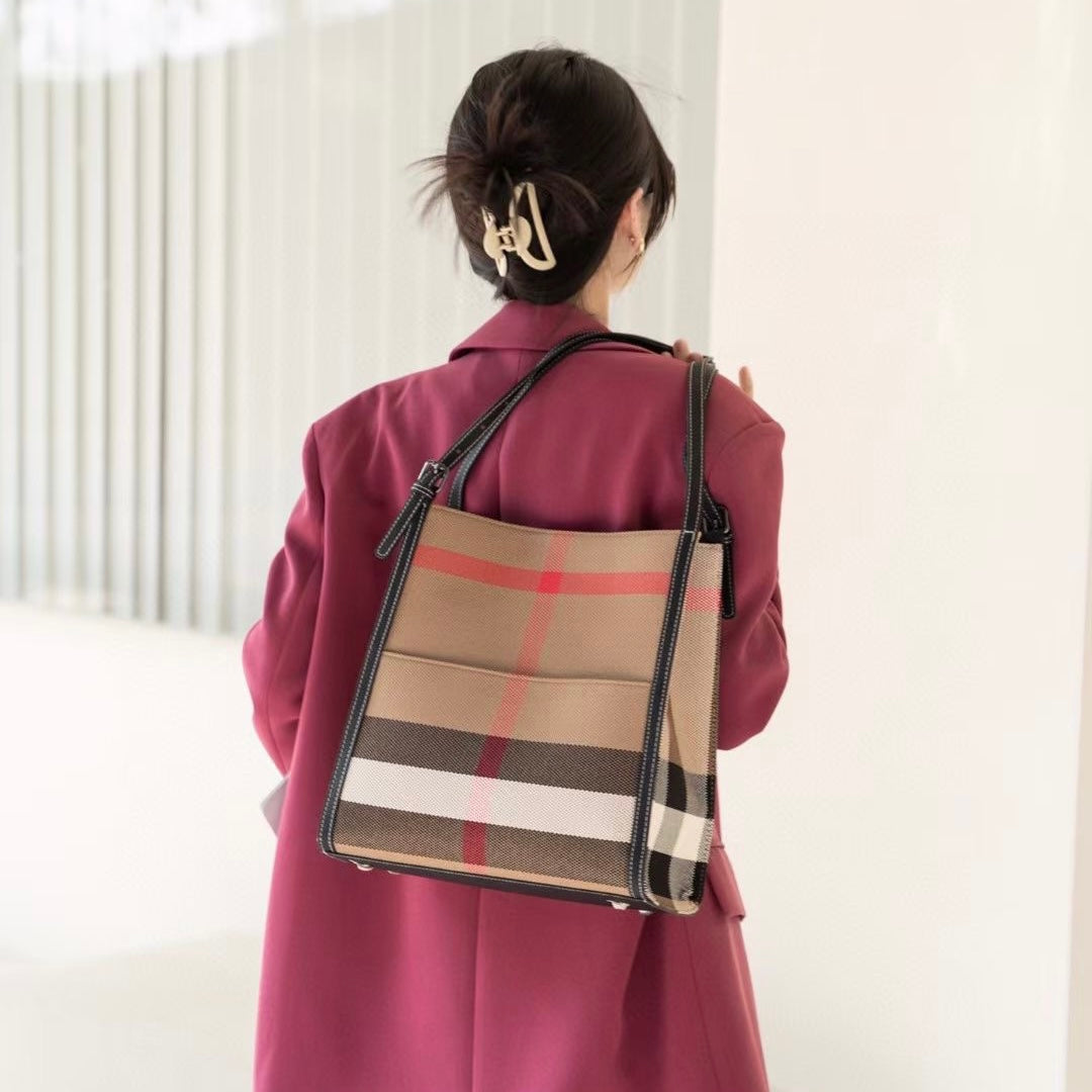 【Bb bag】【2 in 1】Checkered Cowhide Leather Shoulder Bag with Chain Cellphone Bag,buy 1 get 1 pony and 1 headband