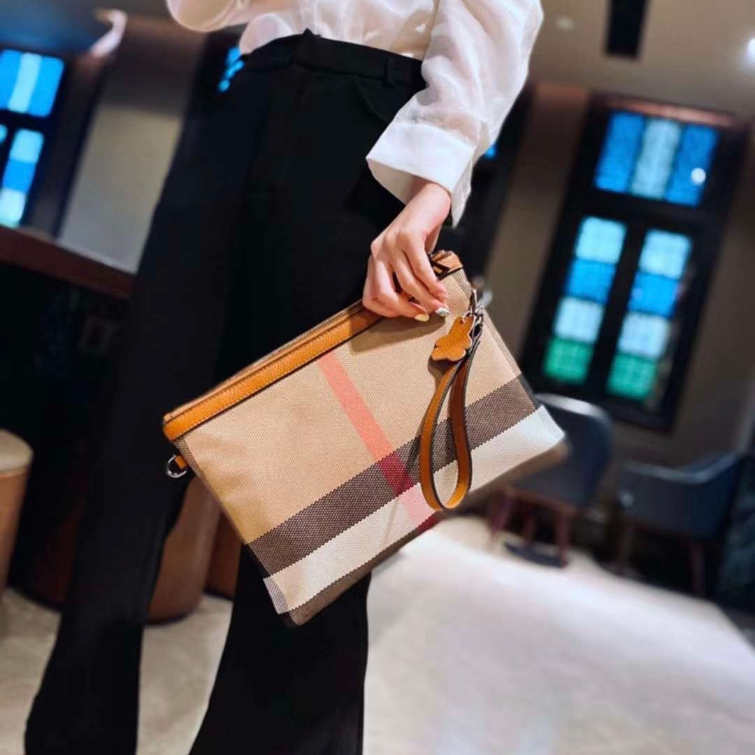 【Portfolio Bag】Checkered Leather Pouch Crossbody Bag-buy 1 get 1 pony and 1 coins purse