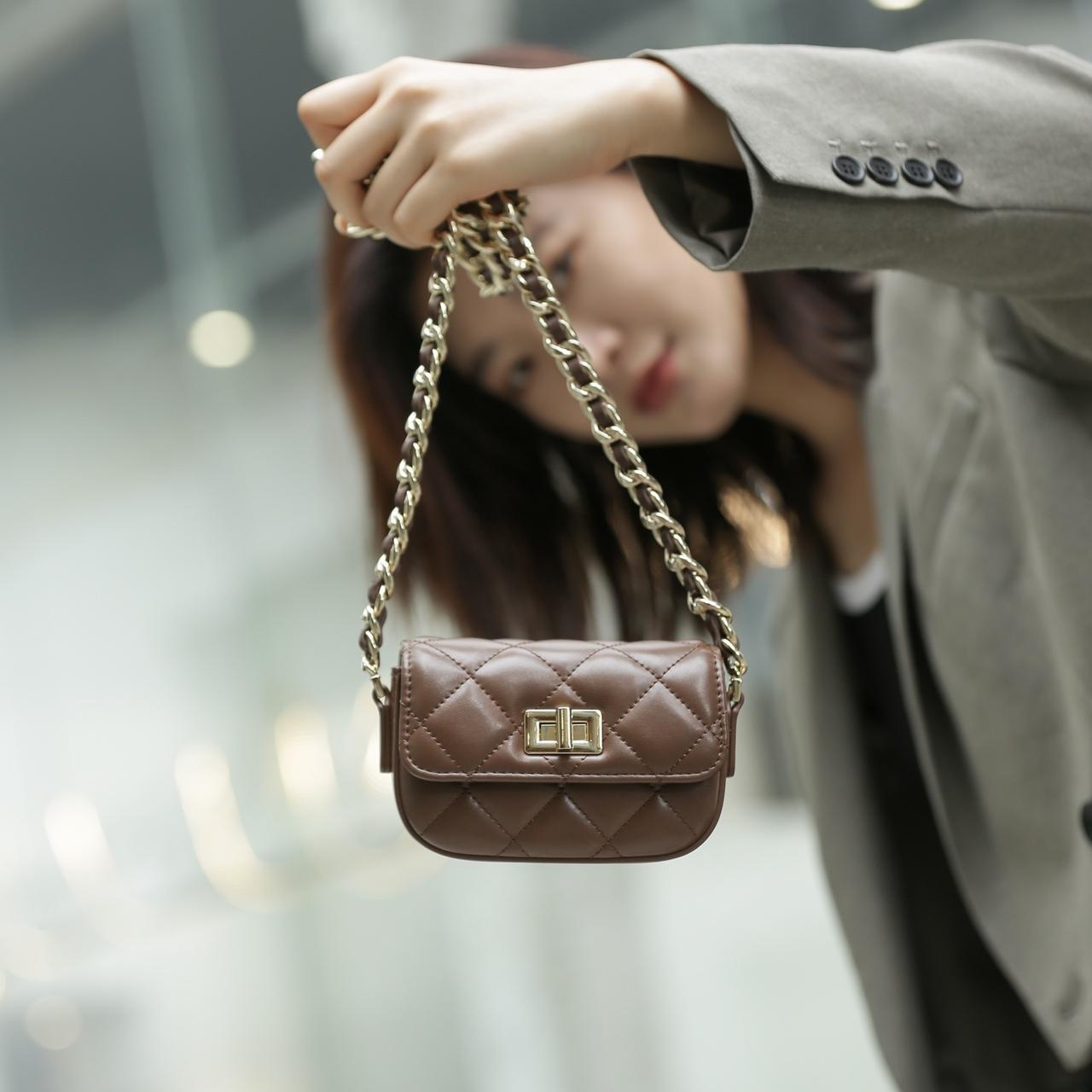【Lipstick Bag】 Micro Quilted Lock Crossbody Bag,buy 1 get 1 pony and 1 coins purse