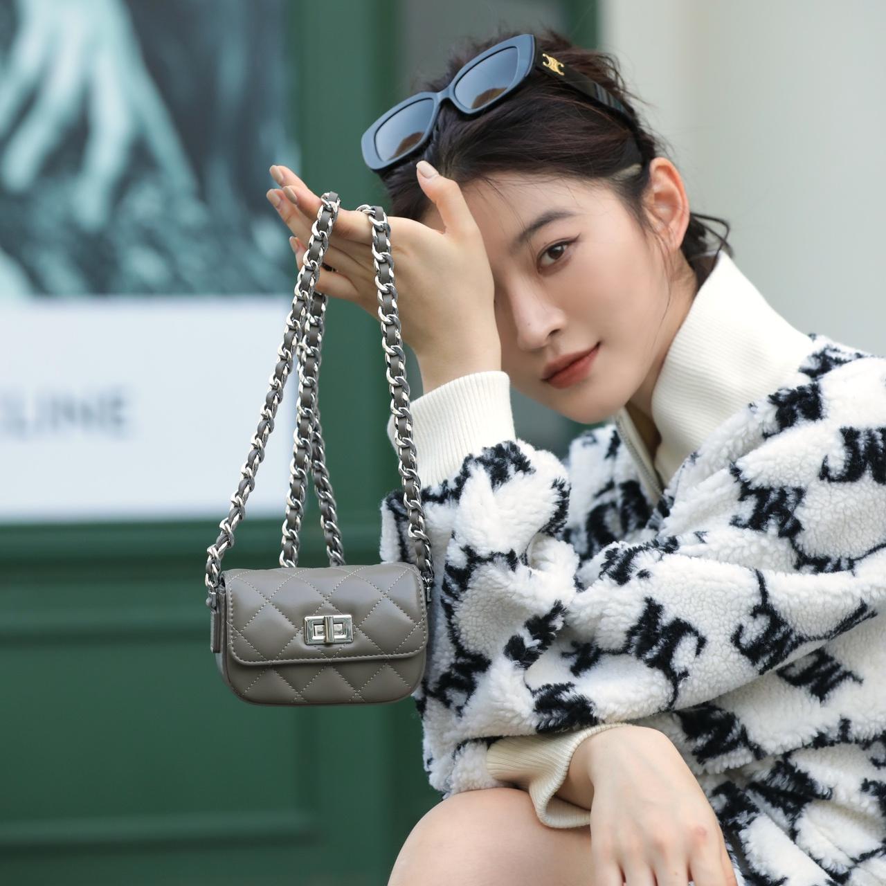 【Lipstick Bag】 Micro Quilted Lock Crossbody Bag,buy 1 get 1 pony and 1 coins purse