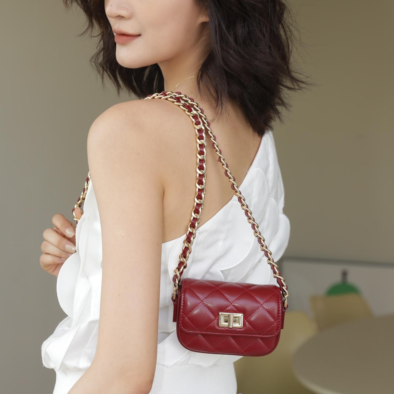 【Lipstick Bag】 Micro Quilted Lock Crossbody Bag,buy 1 get 1 pony and 1 coins purse