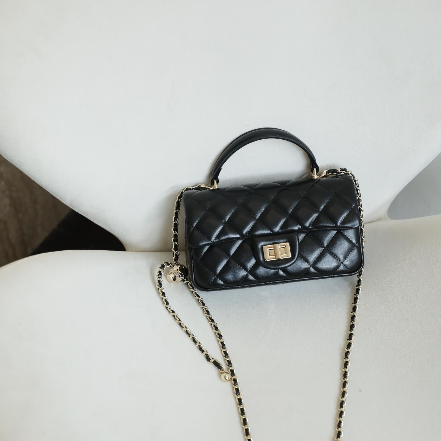 【C Bag】Quilted Handle Crossbody Bag,buy 1 get 1 pony and 1 headband