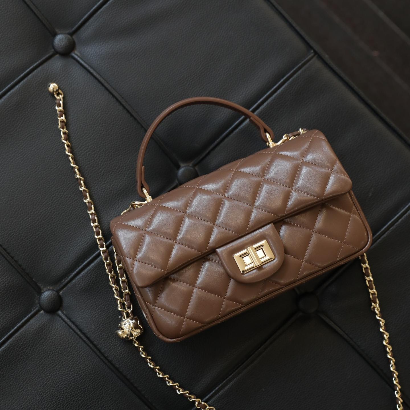 【C Bag】Quilted Handle Crossbody Bag,buy 1 get 1 pony and 1 headband