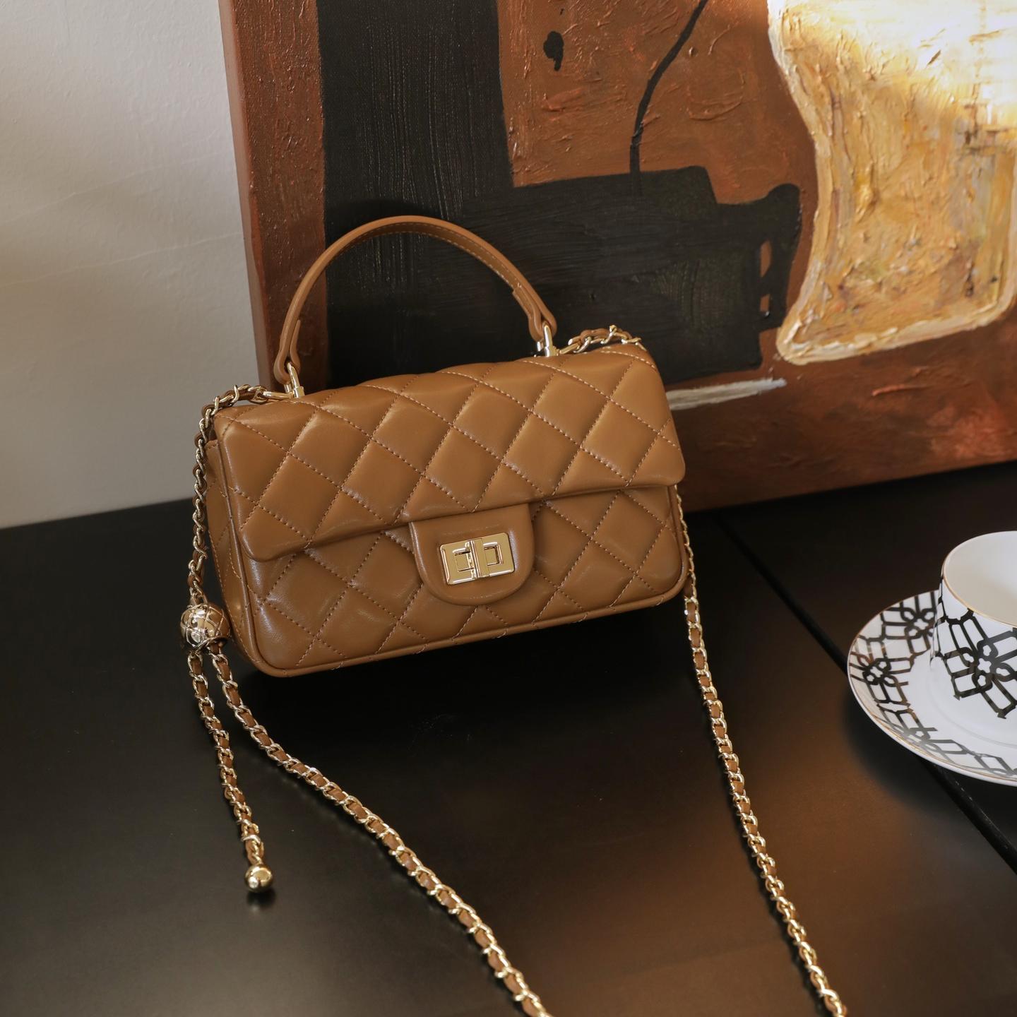 【C Bag】Quilted Handle Crossbody Bag,buy 1 get 1 pony and 1 headband