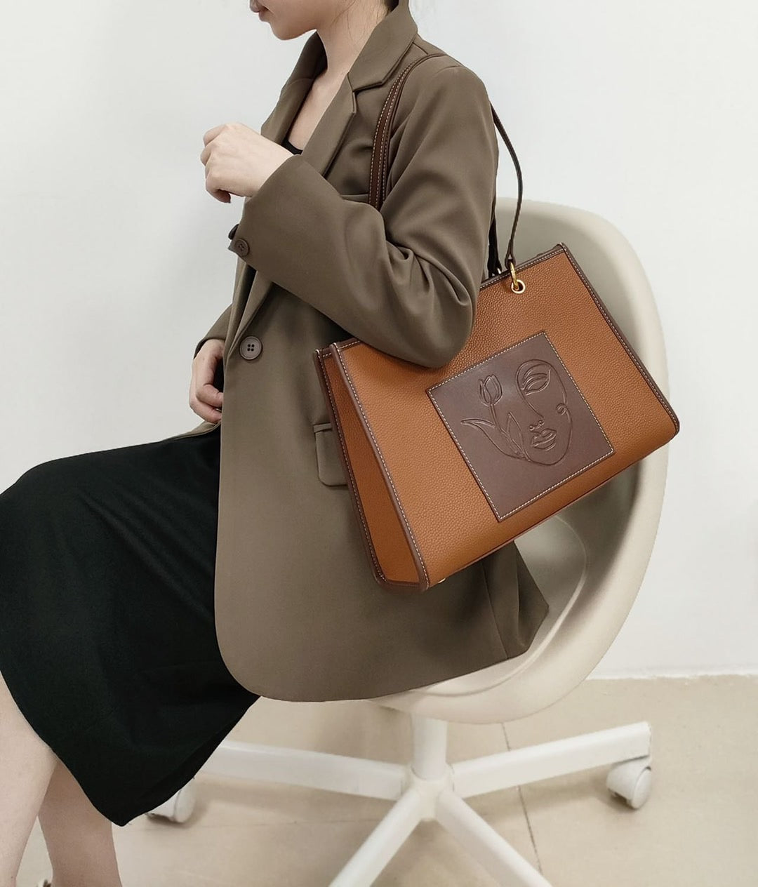 【Elegant Lines】Togo Square Tote Bag,buy 1 get 1 pony and 1 headband