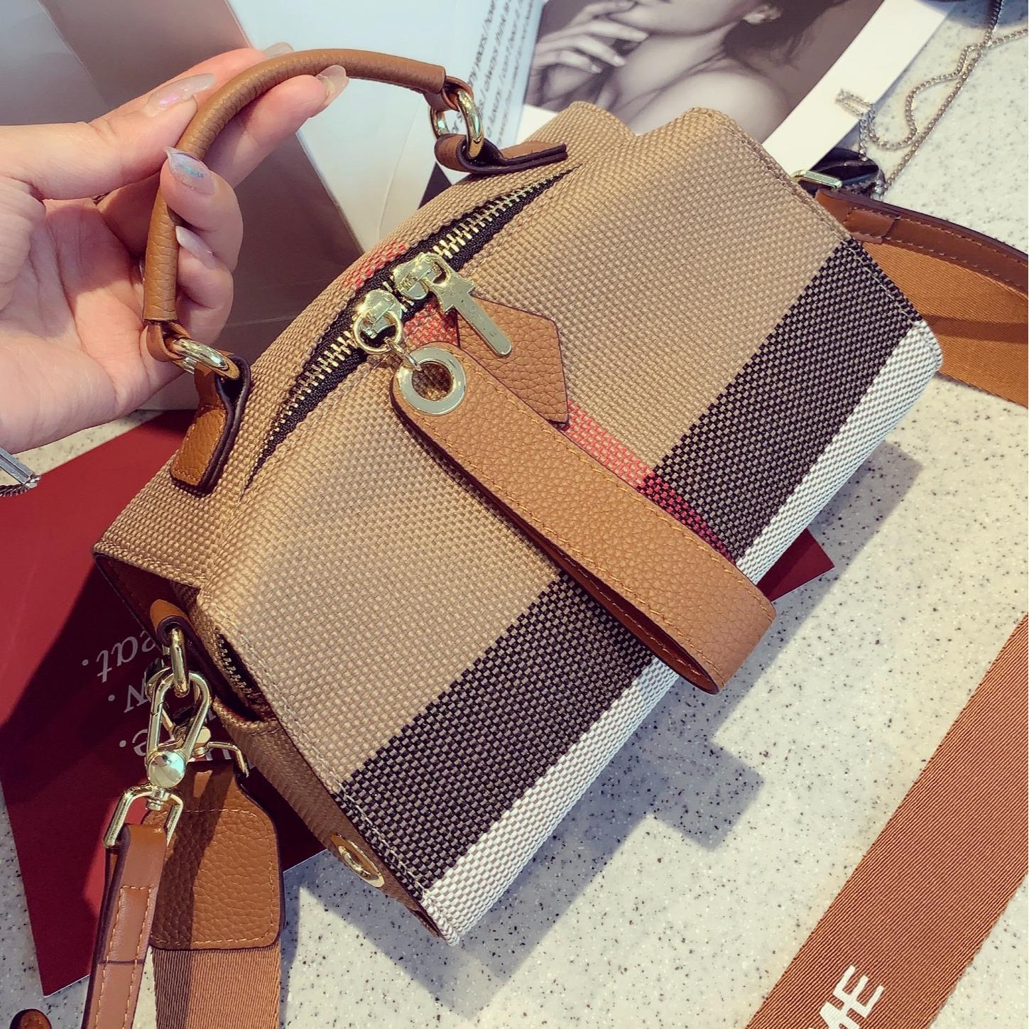 【Magic Bag】Checkerd Boston Handbag-，buy 1 get 1 pony and 1 headband