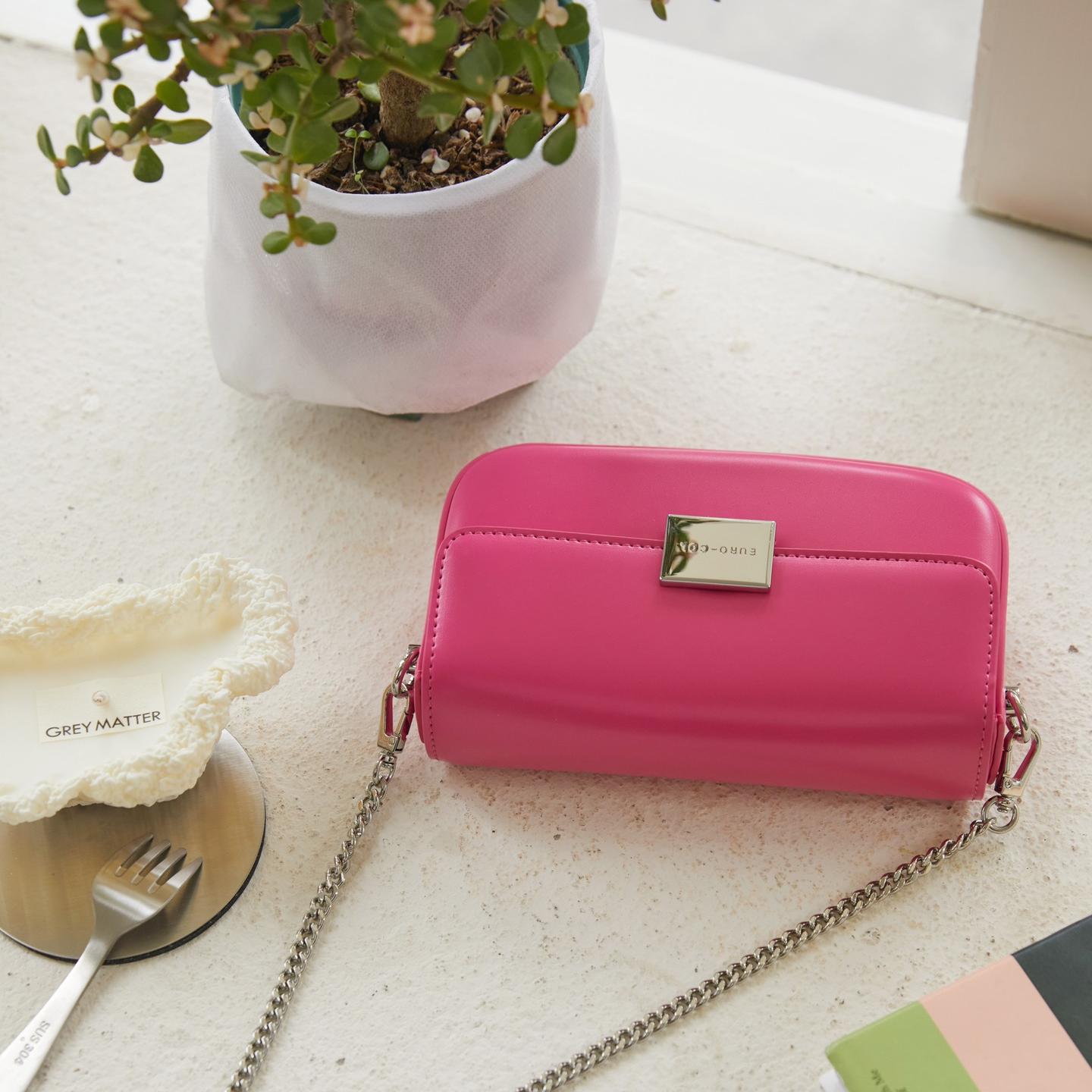 【Rose Crossbodys】Flap Square Cute Crossbody Bag